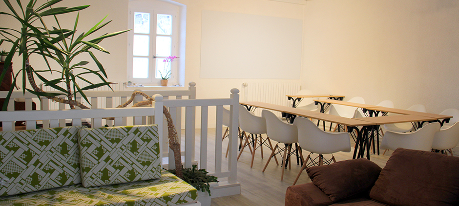 Salle de réunion - séminaire Le Jardin des 4M - St Régis du Coin - Pilat - Loire à 1h de Lyon en pleine nature