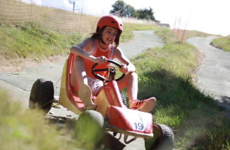 Deval’Kart activité en famille avec les enfants Pilat Deval'Kart activité en famille avec les enfants Pilat