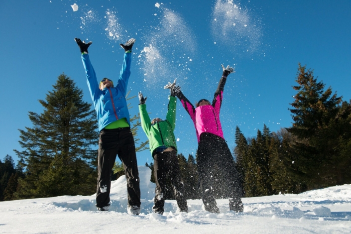 Neige en famille avec les enfants Neige en famille avec les enfants